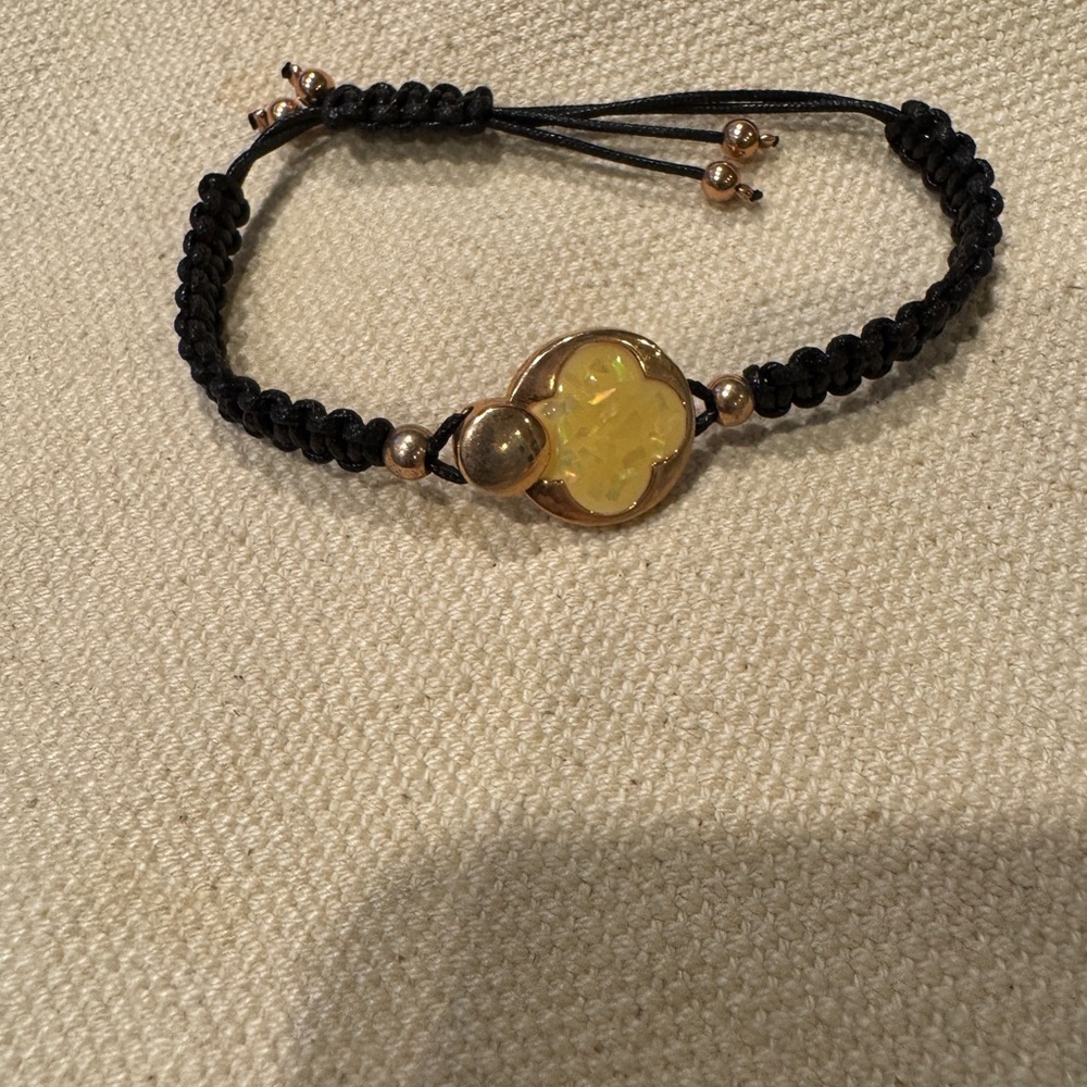 Leather Gold mother of Pearl Bracelet